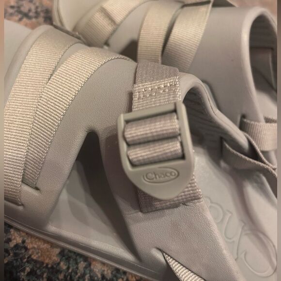 gray chacos sandals - Picture 3 of 7